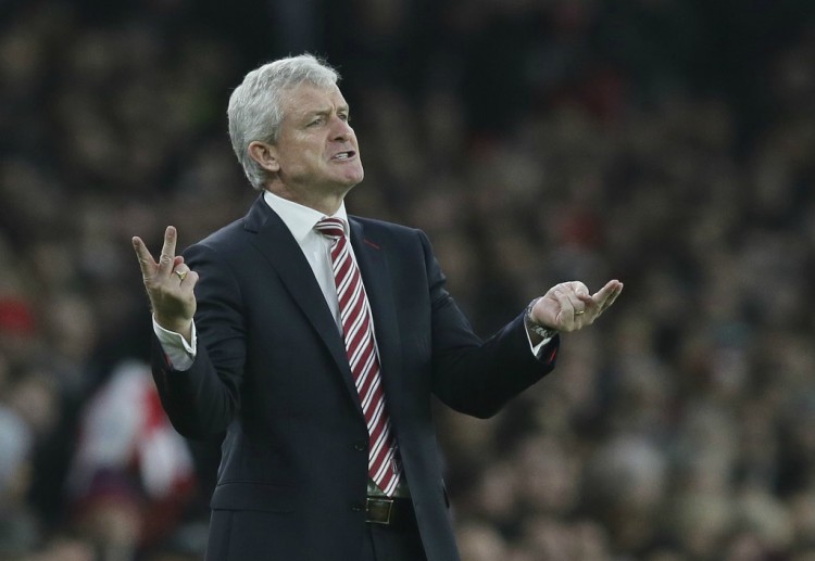 Mark Hughes sangat ingin membuat Stoke City memenangkan pertandingan sepak bola mereka yang akan datang di Liga Primer