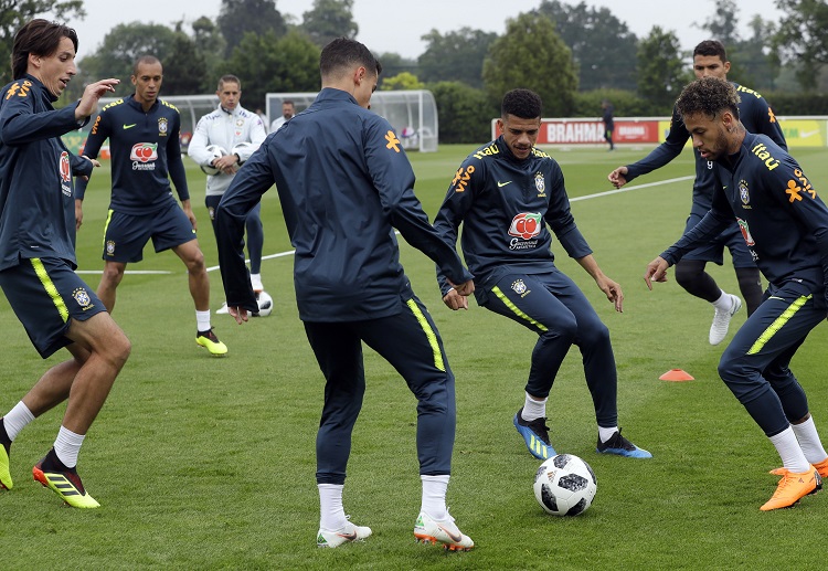 ฟิร์มิโน น่าจะคุ้นเคยกับการเล่นที่ แอนฟิลด์ ดีอยู่แล้วนะ