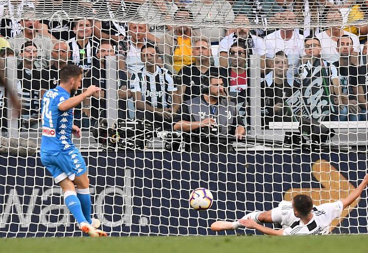 Dries Mertens’s opener was cancelled out by Mario Mandzukic in the first half and Juventus won their Serie A match