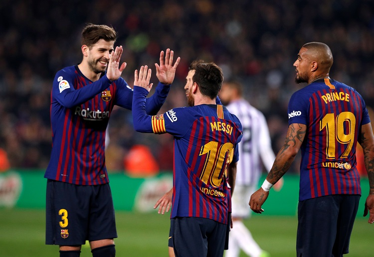 Gerard Pique winning the penalty kick leads Barcelona to scoring a goal against Real Valladolid in La Liga