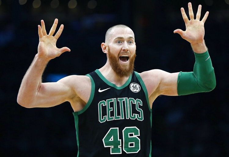 NBA常规赛 凯尔特人vs勇士的球场动态