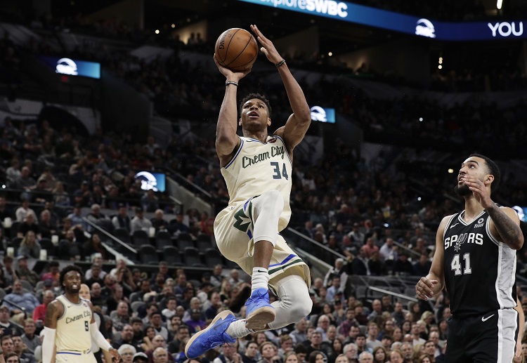 NBA字母哥造成了2+1