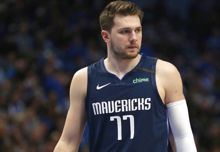 น่าสนใจทีเดียวว่า ดัลลัส มาเวอริคส์ จะวางทีมอย่างไร ในข่าวบาสเกตบอลล่าสุด