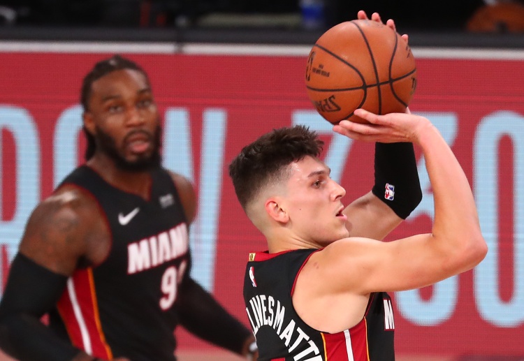 การเล่นในปีนี้ของทีม ไมอามี่ ฮีต ทำให้ข่าวบาสเกตบอลได้ลุ้นมากขึ้น