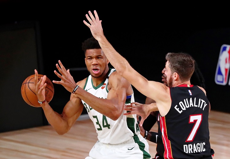 การเล่นในปีนี้ของทีม มิลวอลกี้ บัคส์ ทำให้ข่าวบาสเกตบอลได้ลุ้นมากขึ้น