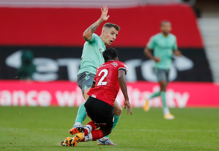 အခုတစ်ပတ်ပရီးမီးယားလိဂ် ပွဲစဉ် ၆ အပြီးမှာ တိုက်တိုက်ဆိုင်ဆိုင်ပဲ ဂိုးပြတ်ရှုံးပွဲ ကိုယ်စီတွေ့ခဲ့ကြပါတယ်။