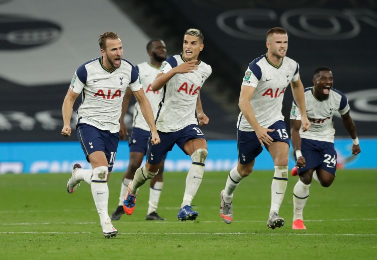 တော့တင်ဟမ်ဟော့စပါးကတော့ လက်ရှိ ပရီးမီးယားလိဂ်မှာ ၉ ပွဲကစား၊ ၆ ပွဲနိုင်၊ ၂ ပွဲသရေ၊ ၁ ပွဲ ရှုံးပြီး အမှတ်ပေးဇယား အဆင့် ၃ နေရာမှာ ရပ်တည်ထားနိုင်ပါတယ်။