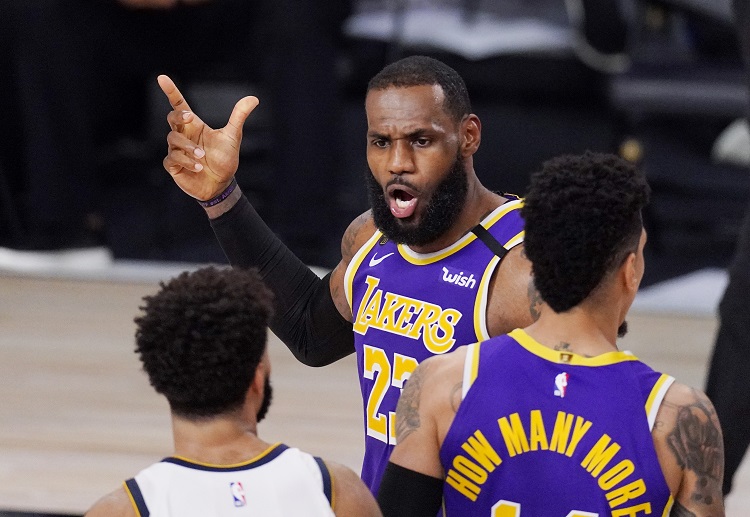 NBA 湖人詹姆斯的赛场动态