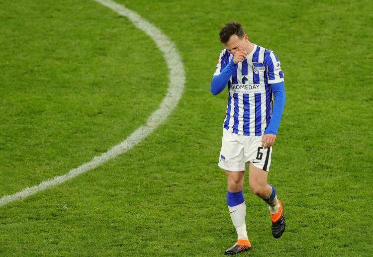 အိမ်ရှင် ဟာသာဘာလင်တို့ နောက်ဆုံး ကစားခဲ့တဲ့ ဘွန်ဒက်စ်လီဂါ ပွဲစဉ် ၅ ပွဲမှာ ဝုဖ်ဘတ်နဲ့ ဒေါ့မန်တို့ကို ရှုံးနိမ့်ခဲ့ပေမယ့် လေဗာကူဆင်နဲ့ အော့စ်ဘတ်ကို အနိုင်ရပြီး ယူနီယံဘာလင်ကိုတော့ သရေကစားနိုင်ခဲ့ပါတယ်။