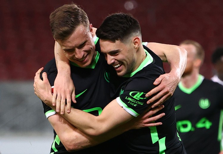 ဘွန်ဒက်စ်လီဂါ အိမ်ကွင်းပွဲစဉ် ၁၄ ပွဲ ကစားရာမှာ ၉ ပွဲ နိုင်၊ ၄ ပွဲသရေ၊ ၁ ပွဲရှုံးထားတဲ့ ဝုဖ်ဘတ်တို့ အခုပွဲမှာရော ဒေါ့မန်ကို ဘယ်လောက်အထိ ဒုက္ခပေးနိုင်မလဲဆိုတာ စောင့်ကြည့်ရပါမယ်။