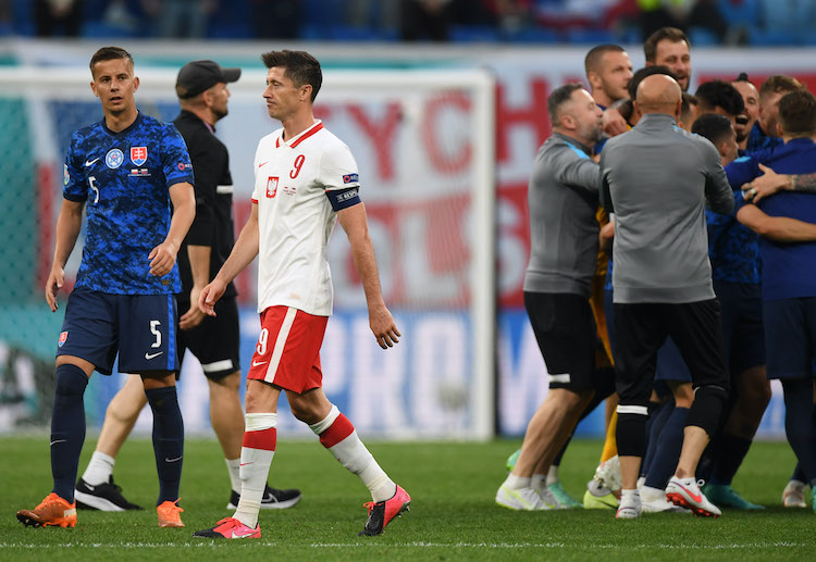 Slovakia cho thấy tiềm năng đáng kể khi trình diễn một lối chơi tuy không quá hay nhưng khôn ngoan và bản lĩnh.