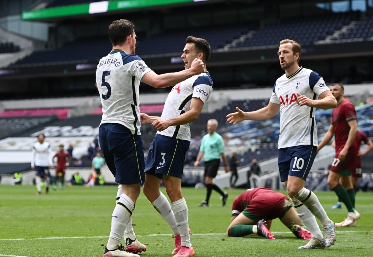 စပါးတို့ လက်ရှိ ပရီးမီးယားလိဂ် အဆင့် ၄ နေရာက ချဲလ်ဆီးနဲ့ ၅ မှတ်ပဲ ကွာဟနေပြီး ရာသီအကုန်မှာ ချန်ပီယံလိဂ် ဝင်ခွင့်ရဖို့ မျှော်လင့်နိုင်သေးတဲ့ အခြေအနေမှာ ရှိနေလို့ လိဒ်စ်ယူနိုက်တက် ဆီက ၃ မှတ် အပြည့်ရဖို့ အားစိုက်ကစားလာပါလိမ့်မယ်။