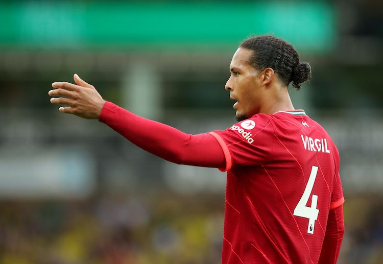 Image Alt Text in Burmese ဗာဂျယ် ဗန်ဒိုက်ချ် ကတော့ လစ်ဗာပူးလ် ကစားသမားဘဝ ၄ နှစ်တာ ကာလအတွင်း အန်ဖီးလ်မှာ ပရီးမီးယားလိဂ် ပွဲစဉ် ၄၈ ပွဲ ပါဝင်ကစားခဲ့ပြီး ရှုံးပွဲ လုံးဝ မရှိခဲ့သလို ၄၃ ပွဲနိုင်၊ ၅ ပွဲသရေ၊ ၂၁ ပွဲ ပေးဂိုး မရှိ စွမ်းဆောင်ထားနိုင်ခဲ့သူ ဖြစ်လာပါတယ်။