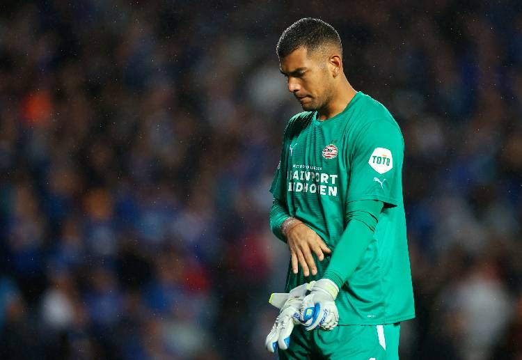 ศึกฟุตบอล ยูฟ่า แชมเปี้ยนส์ลีก 2022 พีเอสวี ไอน์โฮเฟ่น พร้อมลงสนาม