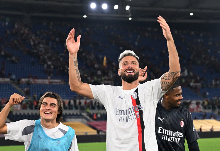 Olivier Giroud ghi 2 bàn ở trận gặp Napoli tại Serie A