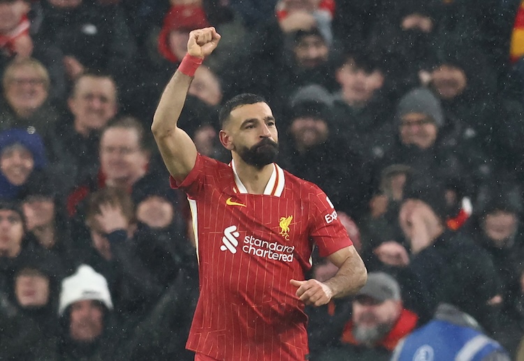 ဆာလာဟာ ဒီရာသီမှာ လစ်ဗာပူးလ် အတွက် အကောင်းဆုံး ခြေစွမ်းတွေ ပြသနေပြီးတော့ ပရီးမီးယားလိဂ်မှာ ၁၇ ဂိုး သွင်းယူကာ ဂိုးဖန်တီးမှု ၁၃ ကြိမ် ပြုလုပ်ထားခဲ့ပါတယ်။