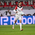 ဒါ့အပြင် အိဆက်ခ်ဟာ ပရီးမီးယားလိဂ် ကလပ် အာဆင်နယ်ကို ပြောင်းရွှေ့ချင်တာကြောင့် ဘာစီလိုနာ၊ လစ်ဗာပူးလ်၊ ချဲလ်ဆီး တို့ရဲ့ စိတ်ဝင်စားမှုတွေ ကိုတောင် ငြင်းဆန် ပယ်ချထားတယ်လို့လည်း သိရပါတယ်။