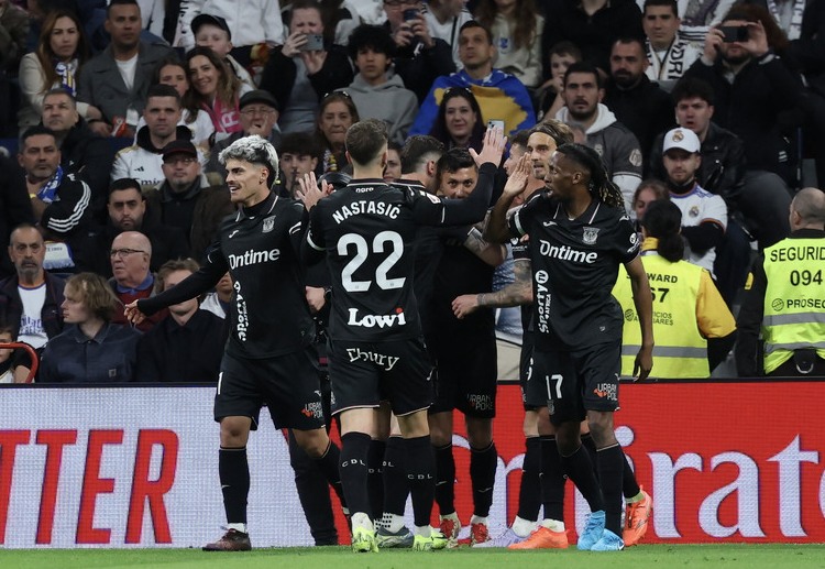 西甲联赛 上半场，莱加内斯连下两城，迭戈·加西亚和丹尼·拉巴相继破门，实现反超。