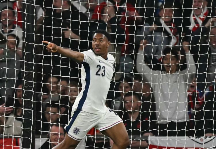 世界杯预选赛 阿森纳小将斯凯利迎英格兰首秀破门，改写队史纪录。