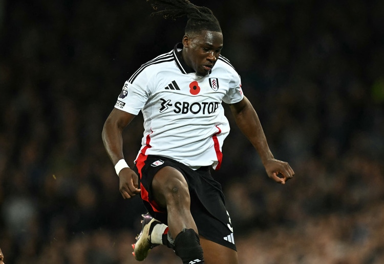 ဖူလ်ဟမ်ဟာ လက်တလော ပရီးမီးယားလိဂ် အဆင့် ၈ နေရာမှာ ရပ်တည်နေပြီး အဆင့် ၄ နေရာက ချဲလ်ဆီးနဲ့ ၄ မှတ်သာ ကွာဟနေပါတယ်။