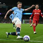 ဒီဘရွန်းနားဟာ လက်ရှိ ပရီးမီးယားလိဂ် ကလပ် မန်စီးတီးမှာ တစ်ပတ်ကို ပေါင် ၃၇၅ဝဝဝ ရရှိနေပေမယ့်လည်း စာချုပ်သစ် အရ တစ်ပတ်ကို ပေါင် ၁၅ဝဝဝဝ သာ လျှော့ပြီး ရရှိဖွယ် ရှိနေတာ ဖြစ်ပါတယ်။