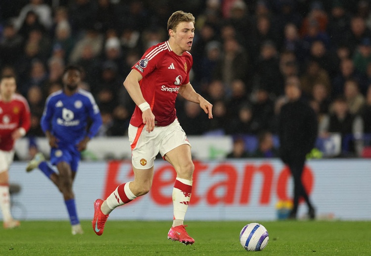 ပေါင် ၅၁ သန်း တန်ကြေး ရှိနေတဲ့ ရက်စ်မက်စ် ဟွိုက်ဂျ်လန်း အတွက် ပရီးမီးယားလိဂ် ကလပ် မန်ချက်စတာယူနိုက်တက်နဲ့ နာပိုလီတို့ အကြား စုံစမ်းမေးမြန်းမှုတွေ ရှိထားတယ်လို့ သိရပါတယ်။