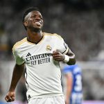 လာလီဂါ ကလပ်ဟာ အသက် ၂၄ နှစ် အရွယ် ဗင်နီးစီးယပ်စ်နဲ့ ၂၀၂၇ ခုနှစ် အထိ စာချုပ် သက်တမ်း ကျန်ရှိနေပြီးတော့ ယူရို ၁ ဘီလီယံတန်ကြေး ရှိတဲ့ လျော်ကြေး စာချုပ်လည်း ချုပ်ဆိုထားပါတယ်။