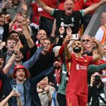 Premier League: Salah đang dẫn đầu cả danh sách ghi bàn và kiến tạo