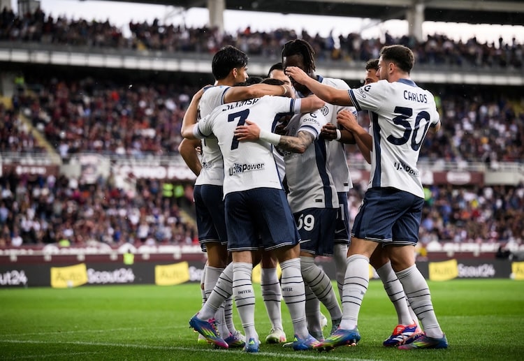 Inter chỉ còn cách Napoli 1 điểm trên BXH sau vòng 36 Serie A