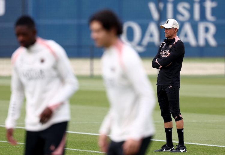 အင်တာမီလန်ဟာ ချန်ပီယံလိဂ်မှာ ၃ ကြိမ် ချန်ပီယံ ဖြစ်ထားပြီးတော့ ပီအက်စ်ဂျီ ကတော့ တစ်ကြိမ် တစ်ခါမှ ချန်ပီယံ မဖြစ်ဖူးသေးပါဘူး။