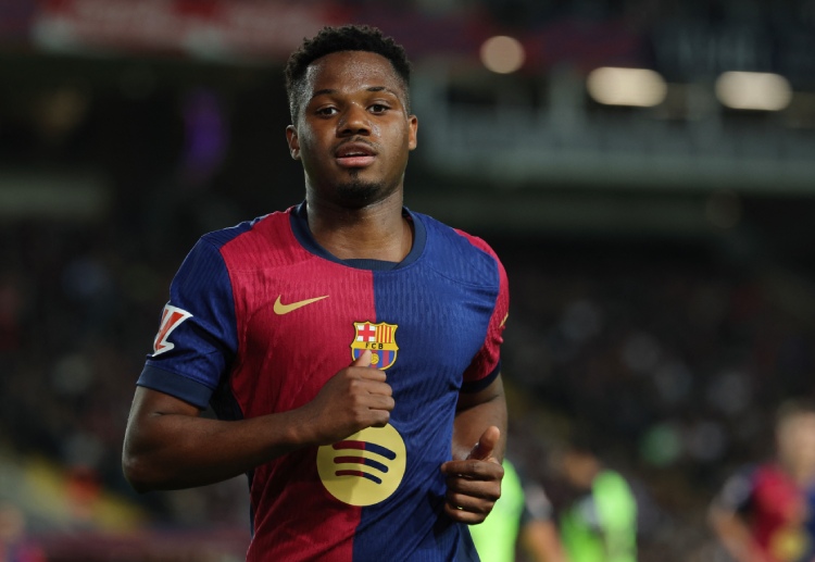 ဖာတီဟာ ဟန်ဆီ ဖလစ်ခ် လက်ထက်မှာ လာလီဂါ ကလပ်မှာ ၁၁ ပွဲ၊ မိနစ် ၃၀၀ သာ ကစားခဲ့ရသူလည်း ဖြစ်ပါတယ်။