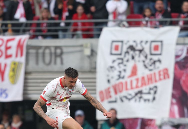 အစောပိုင်း သတင်းတွေ အရ ဆိုရင် ပရီးမီးယားလိဂ် ကလပ်ဟာ ဒီနွေရာသီမှာ အထောင်တိုက်စစ်မှူး၊ ဘယ်တောင်ပံ၊ ကွင်းလယ်၊ ခံစစ်နဲ့၊ ဂိုးသမား တစ်ဦးစီ ခေါ်ယူ အားဖြည့်ဖို့ ရှိနေတယ်လို့ သိရပါတယ်။