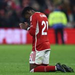 နယူးကာဆယ်နဲ့ အက်ဒီ ဟောင်းဝ် တို့ဟာ ပြီးခဲ့တဲ့ ရာသီက ပရီးမီးယားလိဂ် ပွဲစဉ်တိုင်းမှာ ပါဝင်ကစားခဲ့တဲ့ အီလန်ဂါကို ကာလရှည်ကြာ စိတ်ဝင်စားနေခဲ့တာ ဖြစ်ပါတယ်။