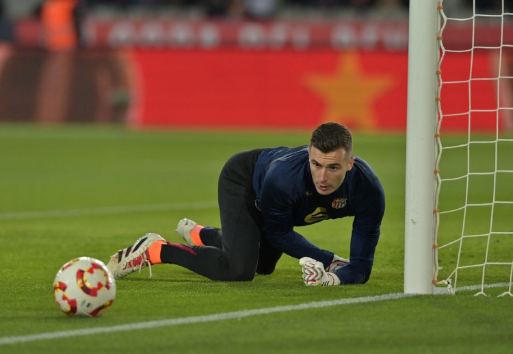 西甲联赛  因背部问题，巴萨门将特尔施特根确认手术，恢复期约三个月。