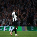 英超联赛 伊萨克宣布与纽卡斯尔联队关系破裂，并对俱乐部的行为表达了失望。