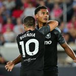 ပရီးမီးယားလိဂ် နောက်ဆုံး ၅ ကြိမ် တွေ့ဆုံမှု မှာတော့ ဗီလာက ၂ ကြိမ်နိုင်ပြီး နယူးကာဆယ်က ၃ ကြိမ် နိုင်ခဲ့ပါတယ်။ ထူးခြားတာက နောက်ပိုင်းတွေ့ဆုံမှုတွေမှာ အနိုင်ရတဲ့ အသင်းက ဂိုးပြတ် နိုင်လေ့ ရှိတာ ဖြစ်ပါတယ်။