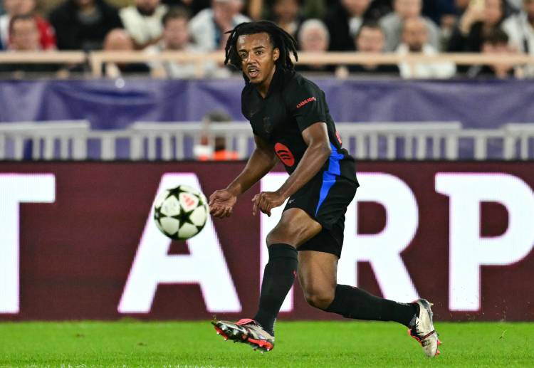 ပြင်သစ် ဘယ်နောက်ခံလူ ဂျူးလ်စ် ကွန်ဒေး ကတော့ ပြီးခဲ့တဲ့ ရက်က လာလီဂါ ချန်ပီယံ ဘာစီလိုနာနဲ့ ၂၀၃၀ ခုနှစ် အထိ စာချုပ်သက်တမ်း တိုးခဲ့ပါတယ်။