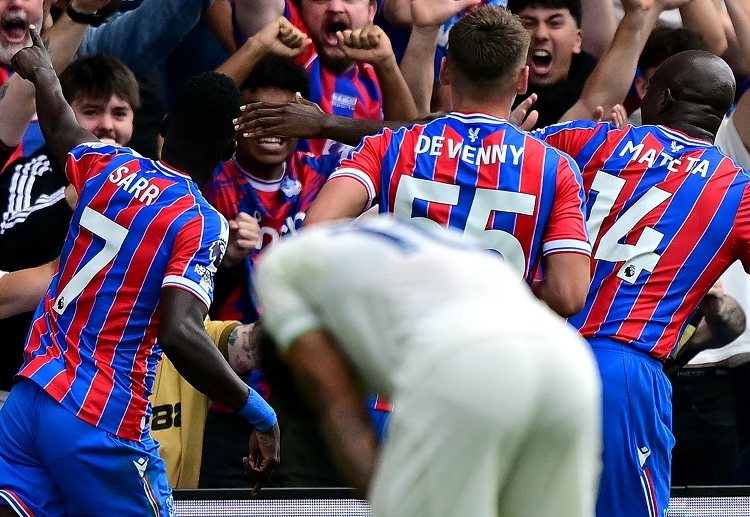 Premier League: Crystal Palace phải tạm hài lòng với kết quả hòa
