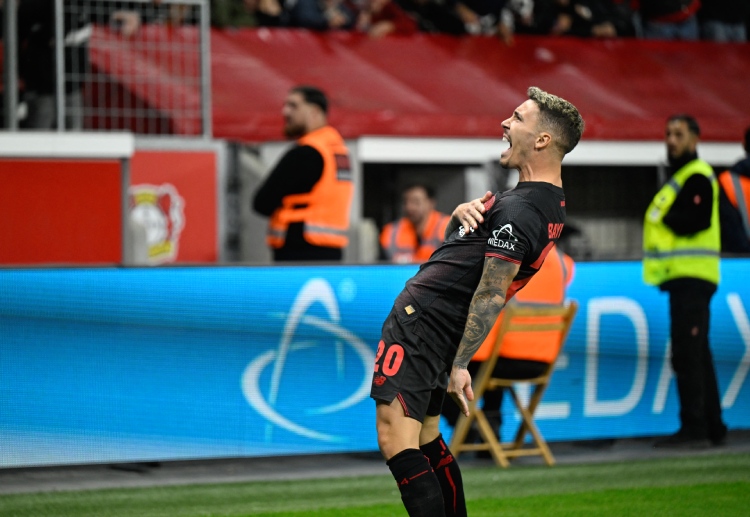 德甲联赛 梅开二度