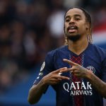 法甲联赛 维蒂尼亚两次助攻，巴尔科拉梅开二度，巴黎圣日尔曼2比0轻取朗斯。