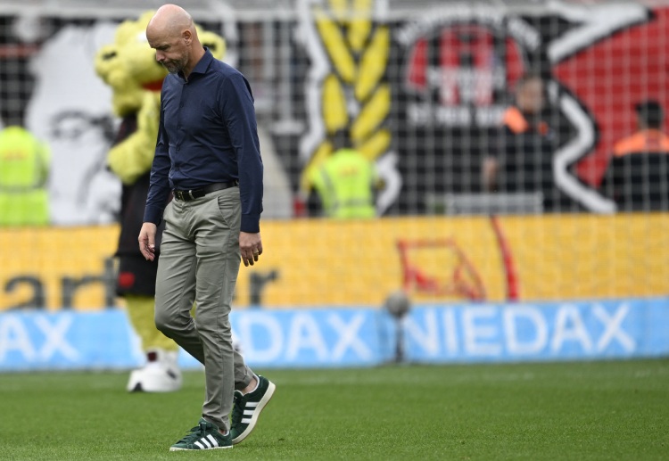 德甲联赛 滕哈格未能维持长久,勒沃库森宣布两个月后解职。