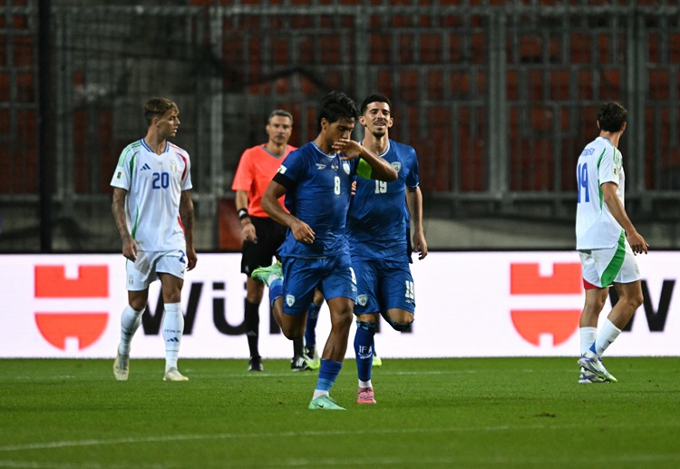 世界杯预选赛  以色列通过任意球战术扳平比分，佩雷兹头球破门