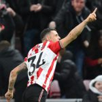 ဒါကြောင့် မန်ချက်စတာယူနိုက်တက်နဲ့ ပရီးမီးယားလိဂ် ဂန္ထဝင် ကစားသမား ဝိန်း ရွန်နီဟာ ချာကာရဲ့ သက်ရောက်မှု အပေါ် လွန်စွာ သဘောကျနေခဲ့ပြီး ဒီရာသီရဲ့ အကောင်းဆုံး ခေါ်ယူမှုလို့ နာမည်တပ်ခဲ့တာပါ။