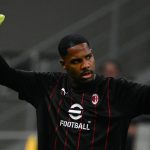 အေစီမီလန် ဂိုးသမား မိုက်ခ် မိုက်ဂ်နွန် အနေနဲ့ စာချုပ်သက်တမ်း ကုန်ဆုံးဖို့ နီးကပ်လာတာနဲ့ ပရီးမီးယားလိဂ် ကလပ် ချဲလ်ဆီးက ခေါ်ယူဖို့ အဆင်သင့် ရှိနေပါတယ်။