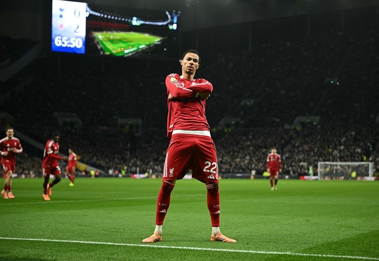 Liverpool giành 3 điểm trên sân của Tottenham vòng 17 Premier League