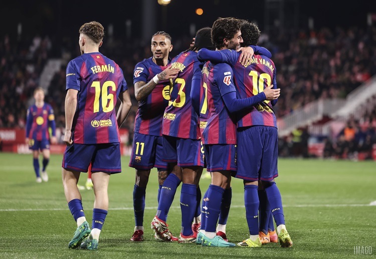 西甲联赛 库巴西门前抢点头球破门,打进赛季处子球,为巴萨打开局面。