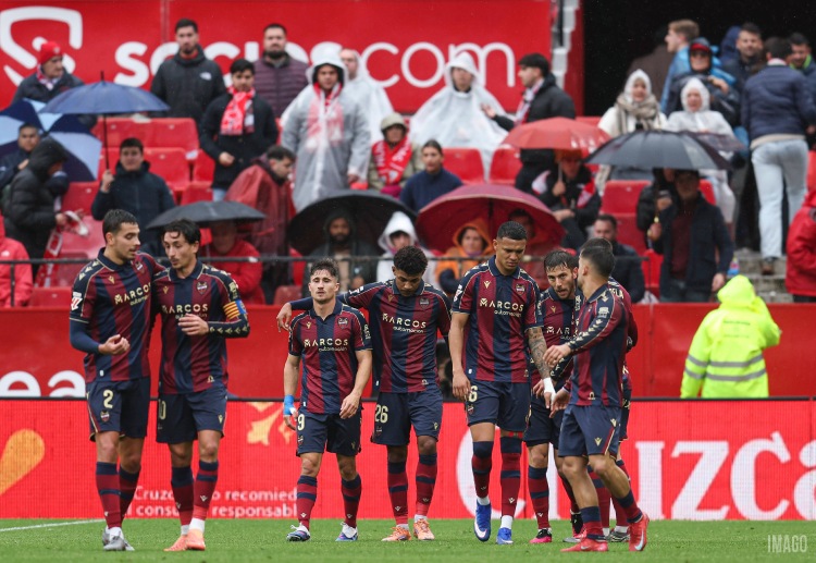 西甲联赛 莱万特近期连遭三场联赛失利，士气承受巨大压力。