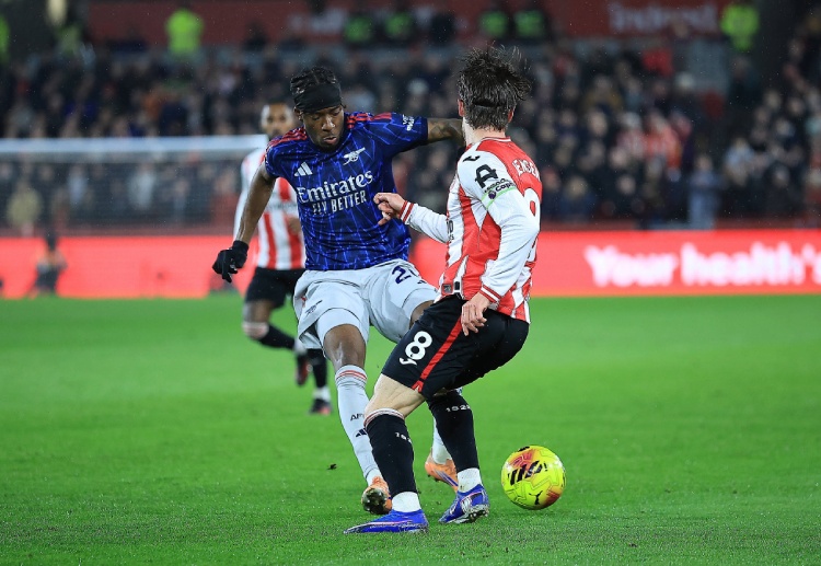 ညက ကစားခဲ့တဲ့ ဒီပွဲမှာ အာဆင်နယ်တို့ သရေကျခဲ့တာကြောင့် ပရီးမီးယားလိဂ် အမှတ်ပေးဇယား ထိပ်ကနေ ၄ မှတ်သာ ဖြတ်ထားနိုင်ပါတော့တယ်။