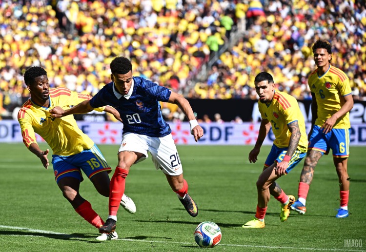 国际友谊赛 梅开二度