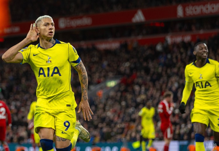 Richarlison bawa timnya mengambil poin di laga Premier League